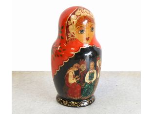 Decorative Russian Nesting Dolls